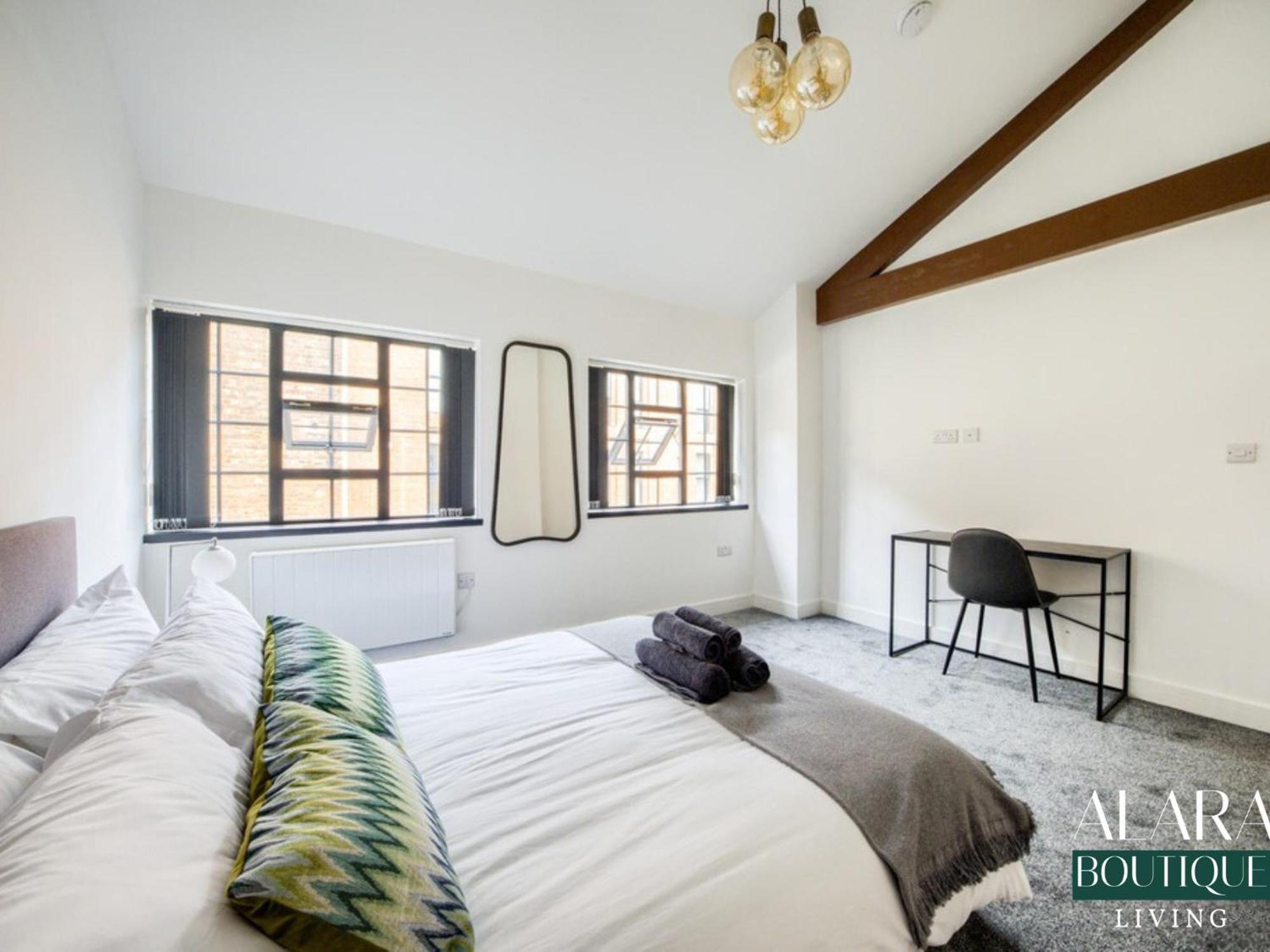 Luxury 3 Floor Townhouse Birmingham - Alara Boutique Living Exterior foto