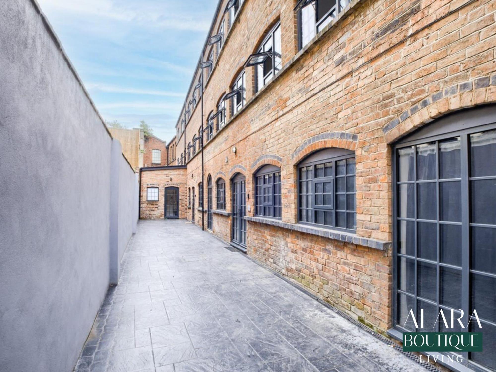 Luxury 3 Floor Townhouse Birmingham - Alara Boutique Living Exterior foto