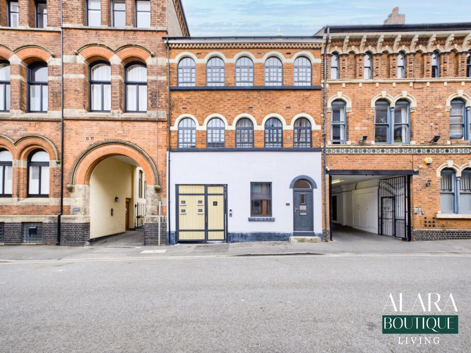 Luxury 3 Floor Townhouse Birmingham - Alara Boutique Living Exterior foto