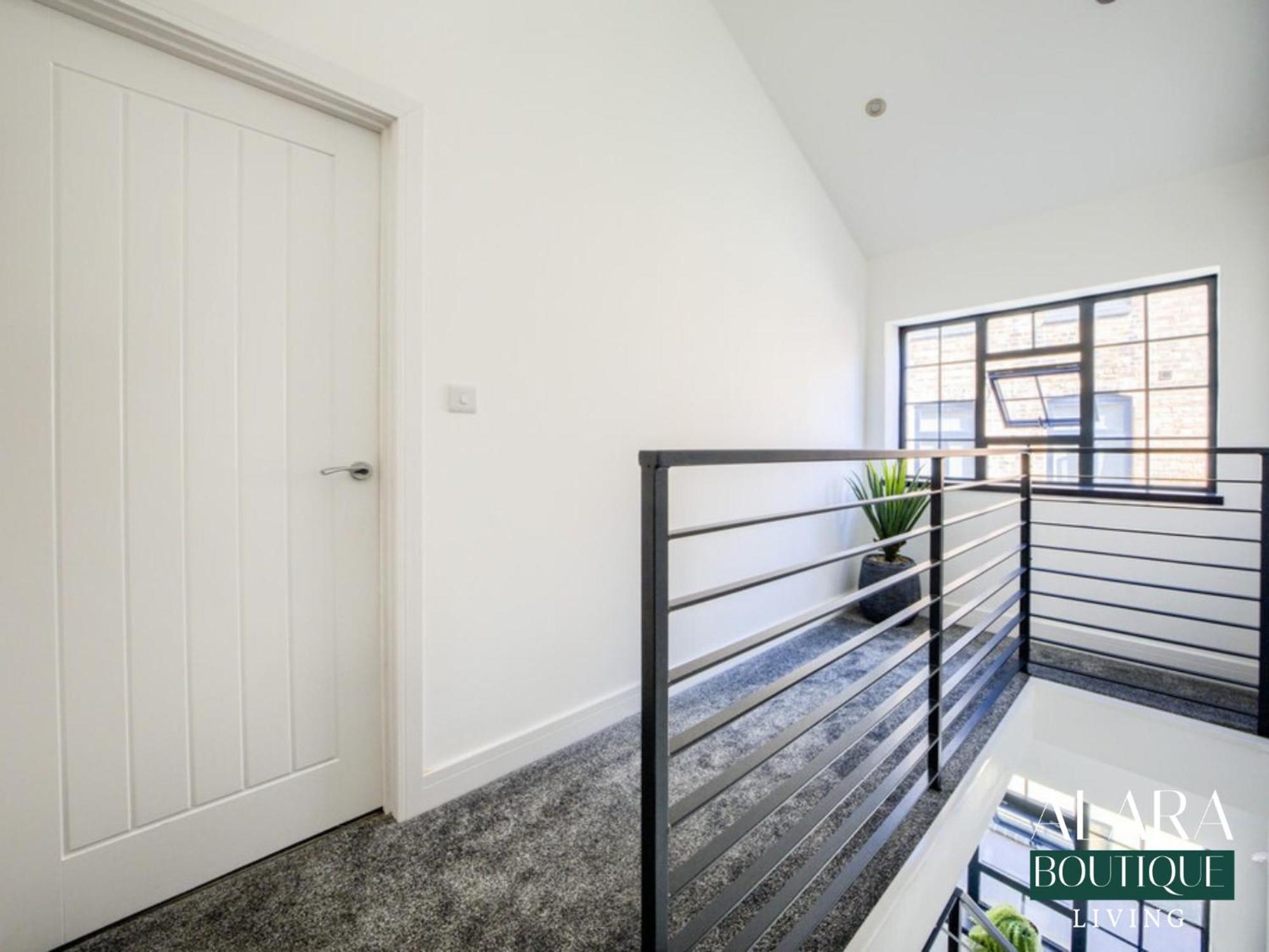 Luxury 3 Floor Townhouse Birmingham - Alara Boutique Living Exterior foto